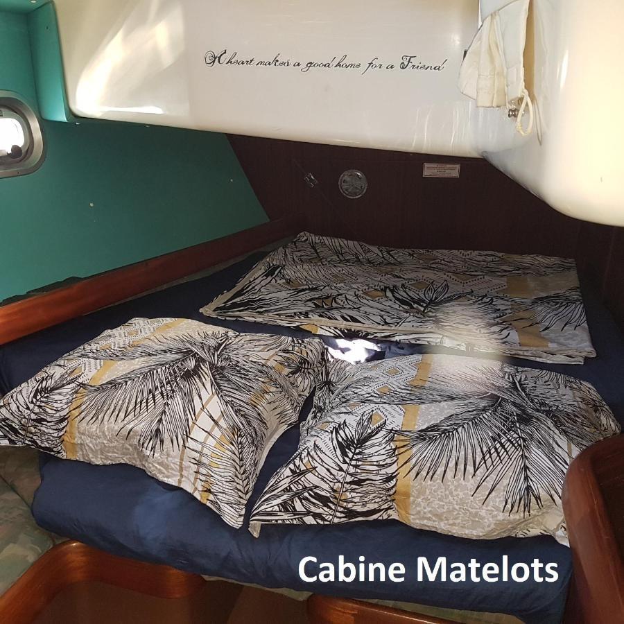 2 Nuits Insolites & 1 Excursion Voile A Bord Du Voilier Mori Ora Moorea Exterior foto