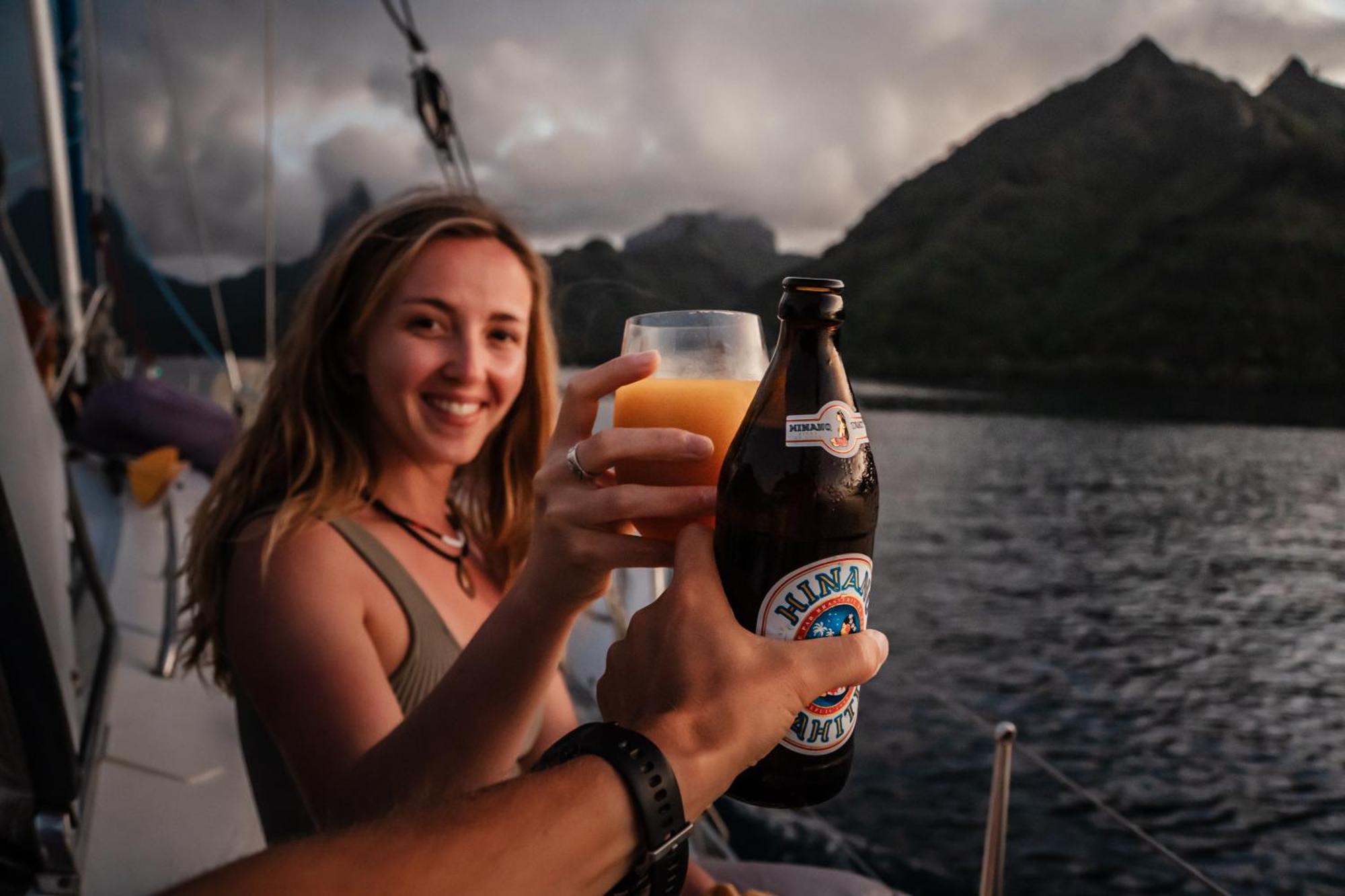 2 Nuits Insolites & 1 Excursion Voile A Bord Du Voilier Mori Ora Moorea Exterior foto